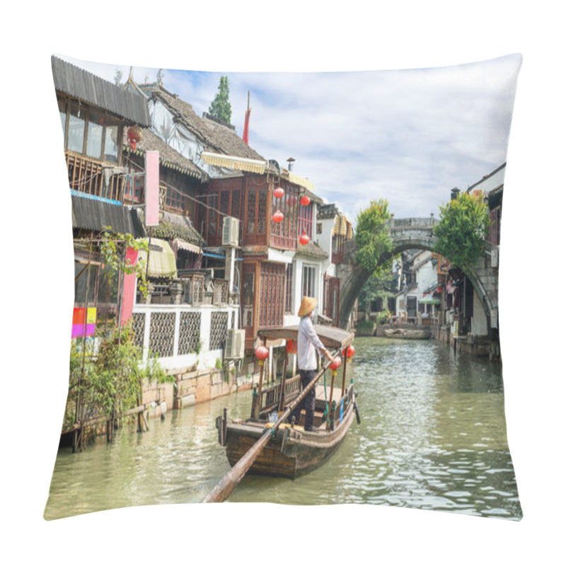 Personality  China Traditional Tourist Boats On Canals Of Shanghai Zhujiajiao Pillow Covers