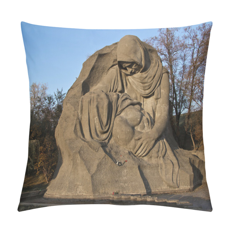 Personality  The Grieving Mother Pillow Covers