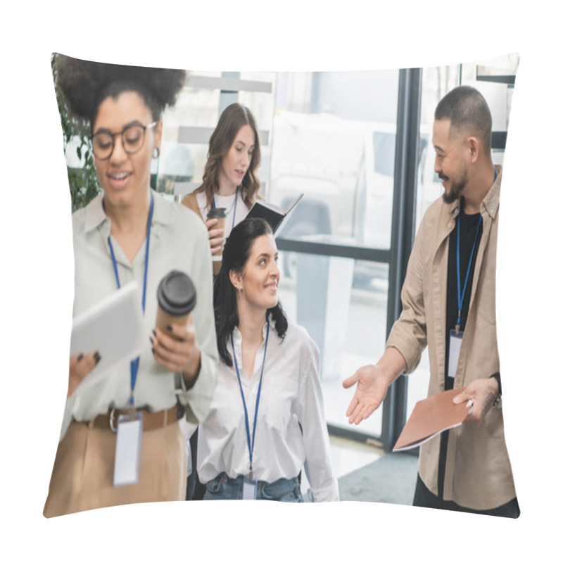 Personality  Smiling Asian Man Holding Folder And Discussing Project With Businesswoman Near Female Colleagues Pillow Covers