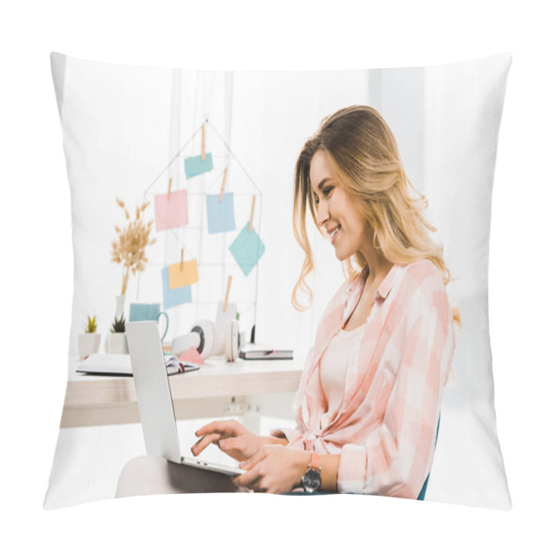 Personality  Smiling Blonde Woman In Checkered Shirt Typing On Laptop Keyboard Pillow Covers