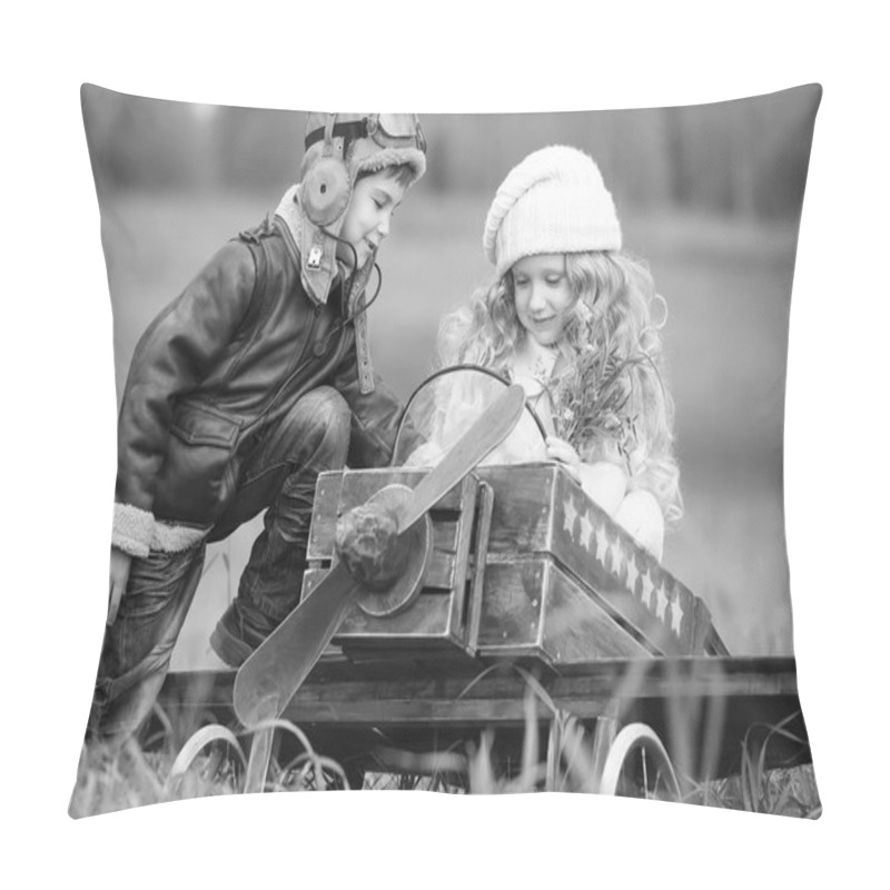 Personality  Female Pilot And Her Friend Pillow Covers