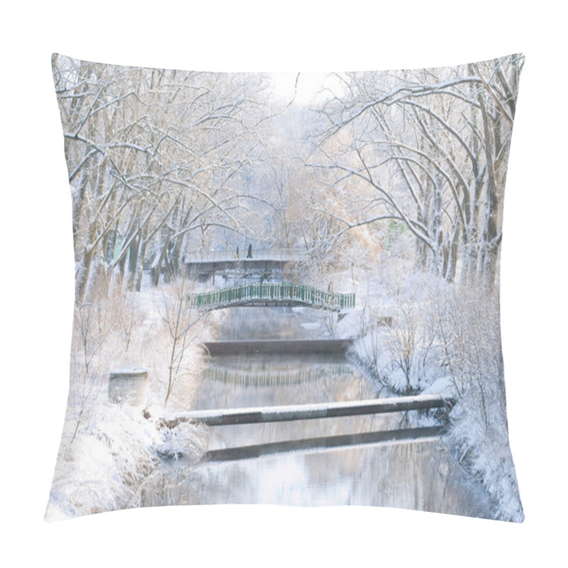 Personality  Winter River Pillow Covers