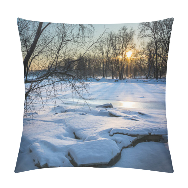 Personality  Frozen River Sunrise Pillow Covers