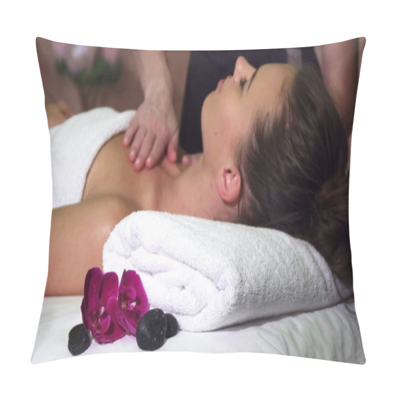 Personality  A Young Girl Gets Incredible Spa Treatments Pillow Covers