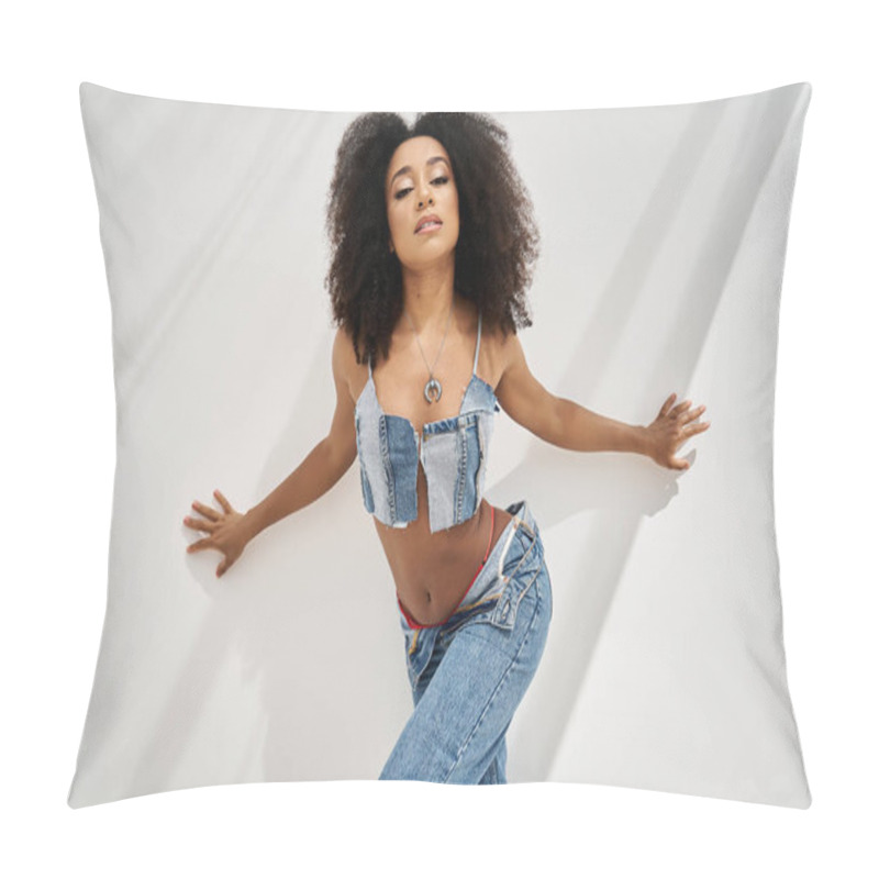 Personality  A Young Woman Showcases Her Unique Style In A Trendy Denim Ensemble, Radiating Confidence. Pillow Covers