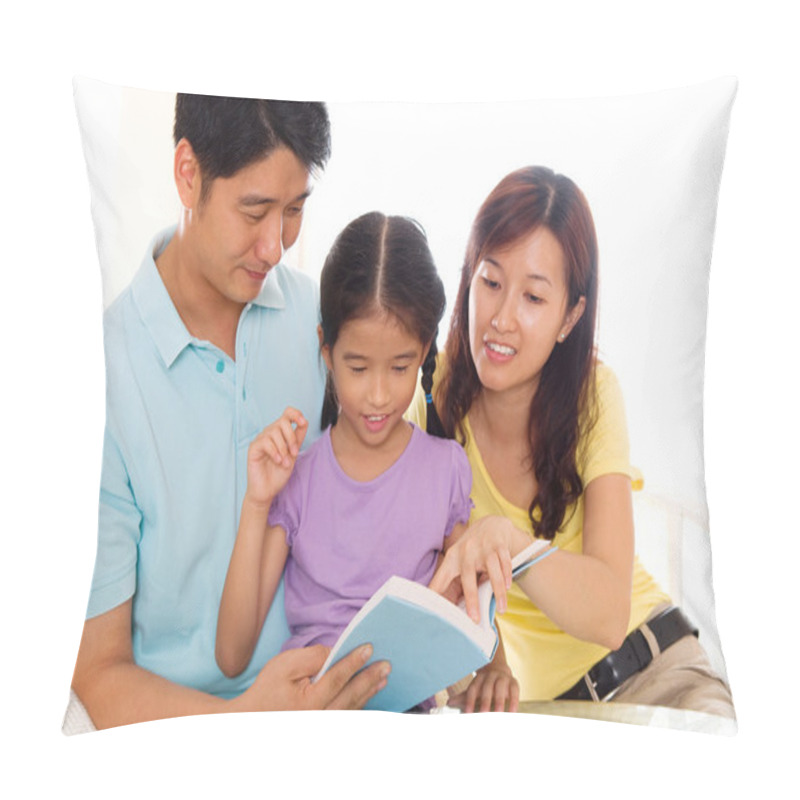 Personality  Asian Family Reading Pillow Covers