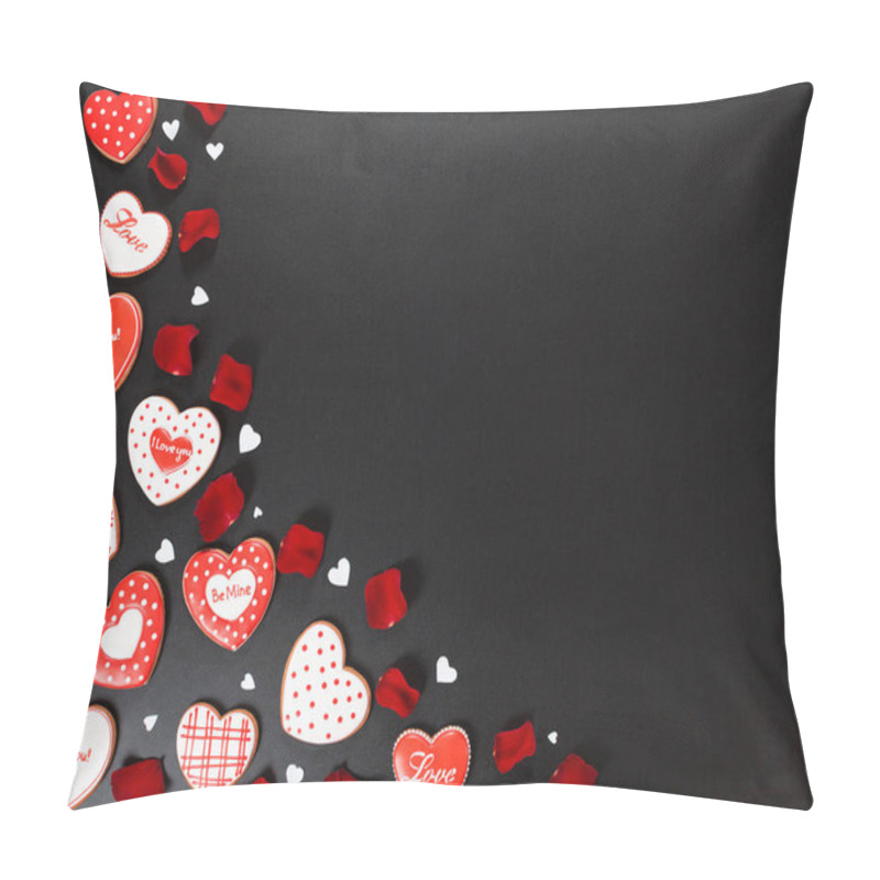 Personality  Beautiful Gingerbread Hearts Pillow Covers