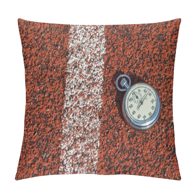 Personality  Old Sport Stopwatch On Running Track Rubber Pillow Covers