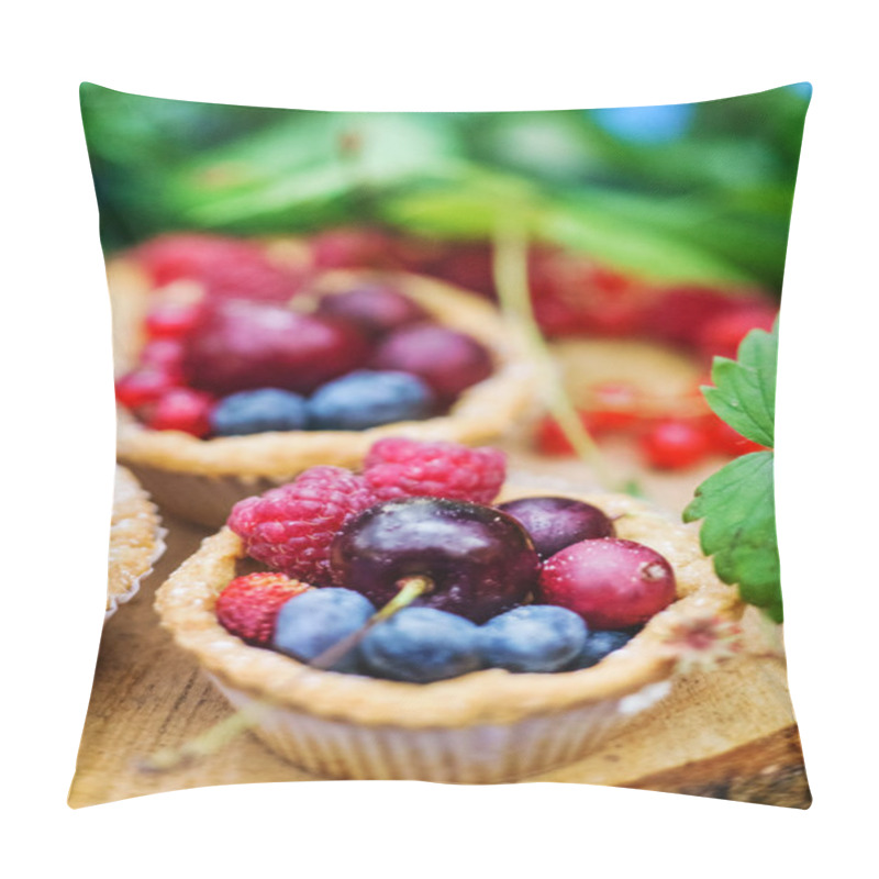 Personality  Summer Tarts With Fresh Berries Pillow Covers