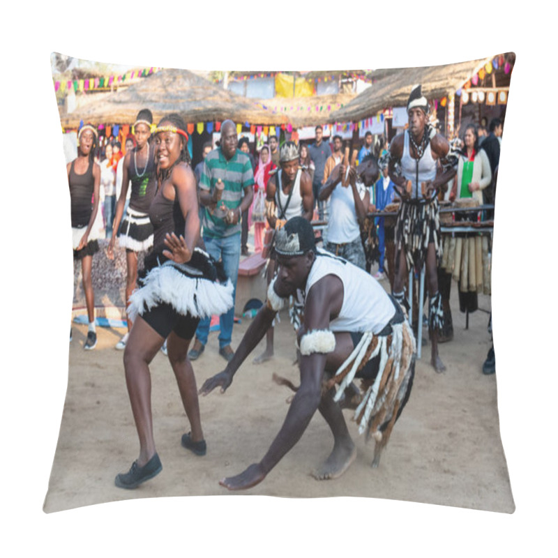 Personality  FARIDABAD, HARYANA / INDIA - FEBRUARY 2020 : Group Of African Artists Performing Folk Dance Of African Tribes With Band Group At Surajkund Craft Fair Pillow Covers