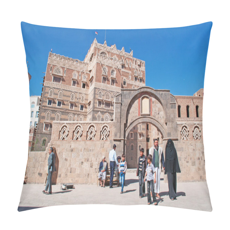 Personality  Yemen, Middle East: Yemeni People In Front Of The National Museum Of Yemen, Founded In 1971 In Dar Al-Shukr (Palace Of Gratefulness), One Of The Yemeni Imam Palaces In Sana'a,  Unesco World Heritage Site  Pillow Covers