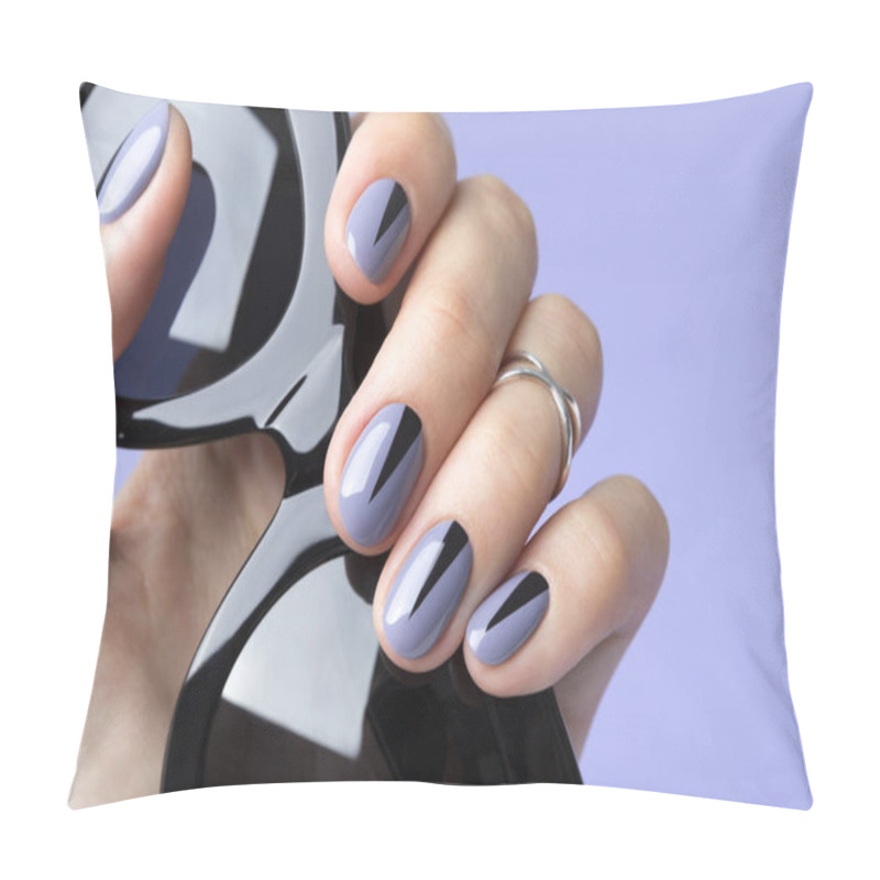 Personality  Beautiful Woman's Nails With Geometric Minimal Manicure Pillow Covers