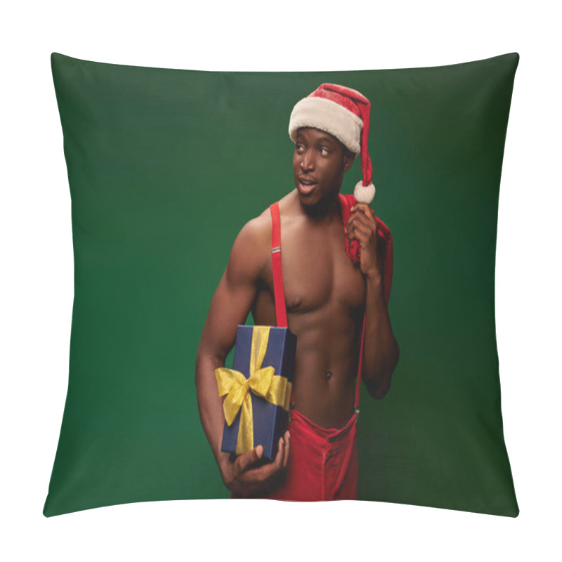 Personality  Shirtless African American Man In Santa Hat And Red Pants With Gift Box And Christmas Bag On Green Pillow Covers