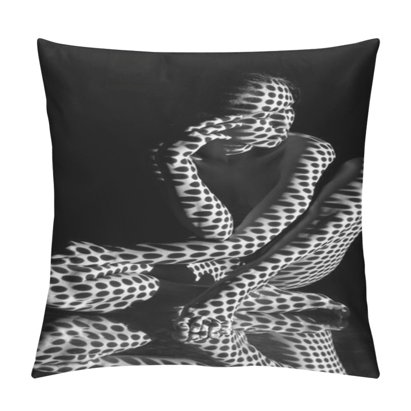 Personality  The  Body Of Woman With Black And White Pattern Pillow Covers