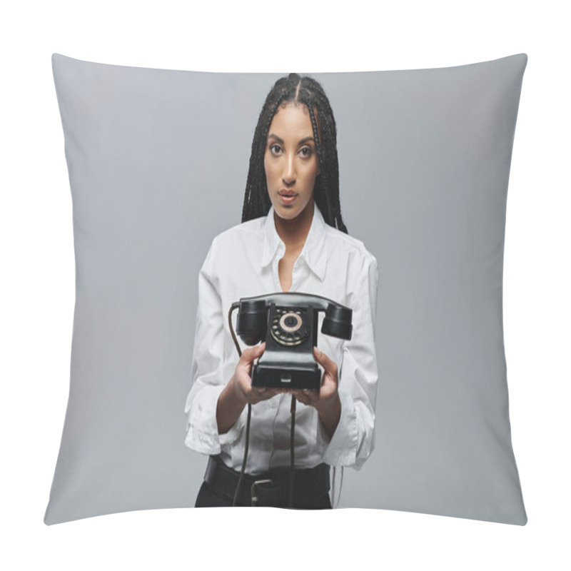 Personality  A Young Woman In A White Shirt Holds An Old Rotary Phone, Posing Against A Gray Backdrop. Pillow Covers