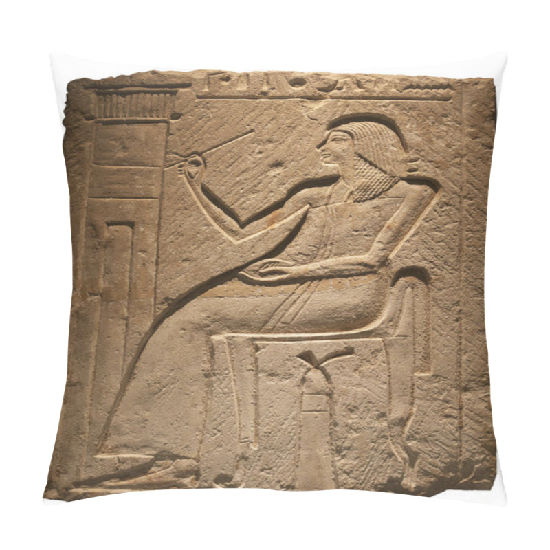 Personality  Relief With A Noble Decorating Their Tomb Pillow Covers