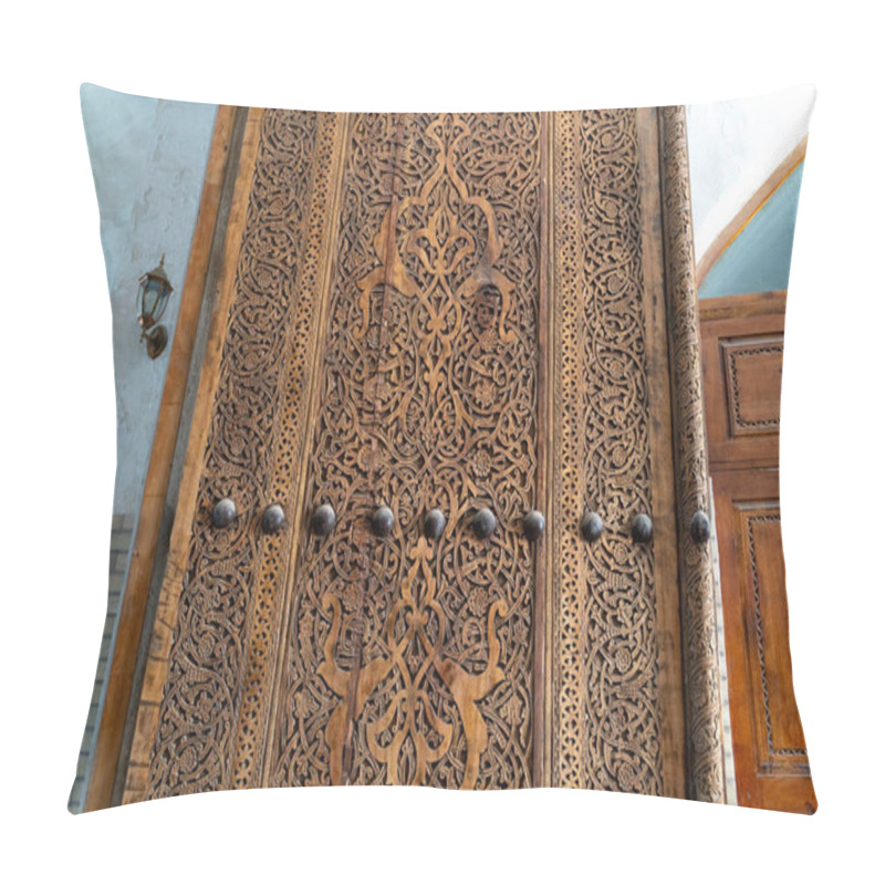 Personality  The Front Porch Door In Traditional Uzbek House Pillow Covers