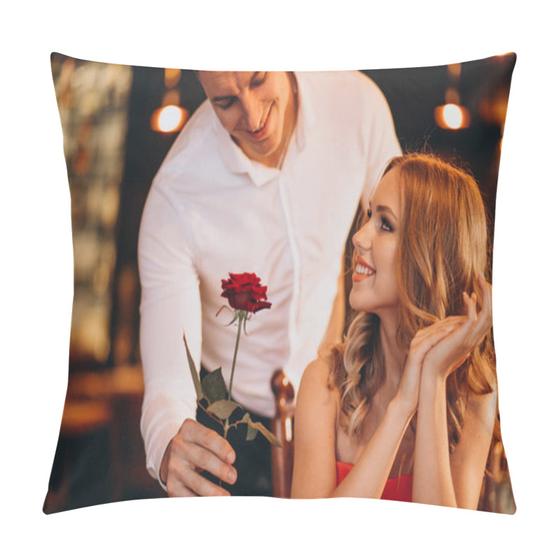 Personality  Couple At A Restaurant On Valentines Day Pillow Covers