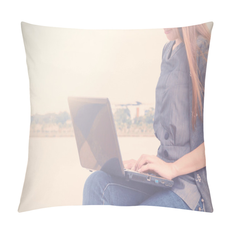 Personality  Young Woman Using Laptop Pillow Covers