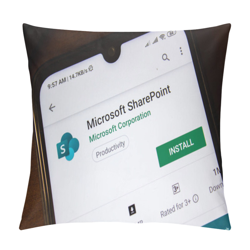 Personality  Ivanovsk, Russia - July 07, 2019: Microsoft SharePoint App On The Display Of Smartphone Or Tablet. Pillow Covers