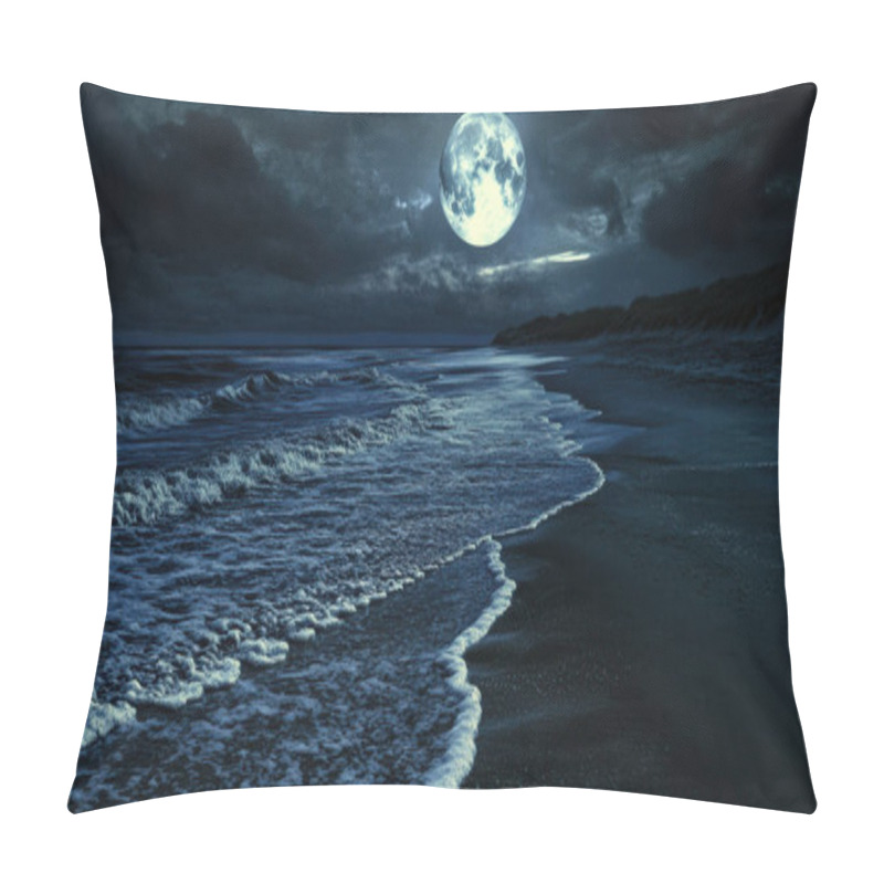 Personality  Serene Night Scene Featuring Waves Rhythmically Moving Along Dark Shore Under Bright Full Moon, Creating Tranquil And Mystical Atmosphere. Pillow Covers