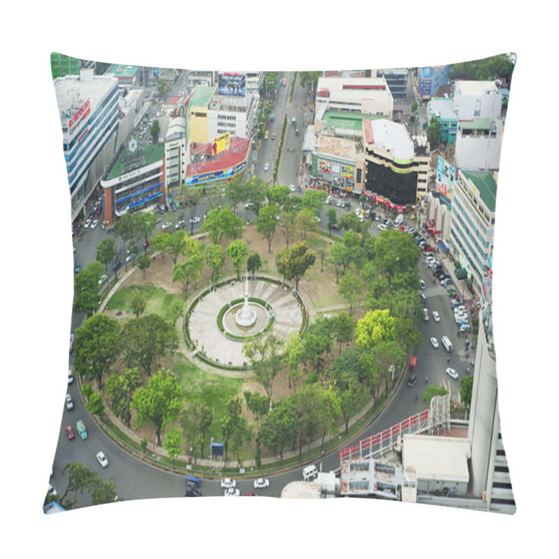 Personality  Fuente Osmena Circle Pillow Covers