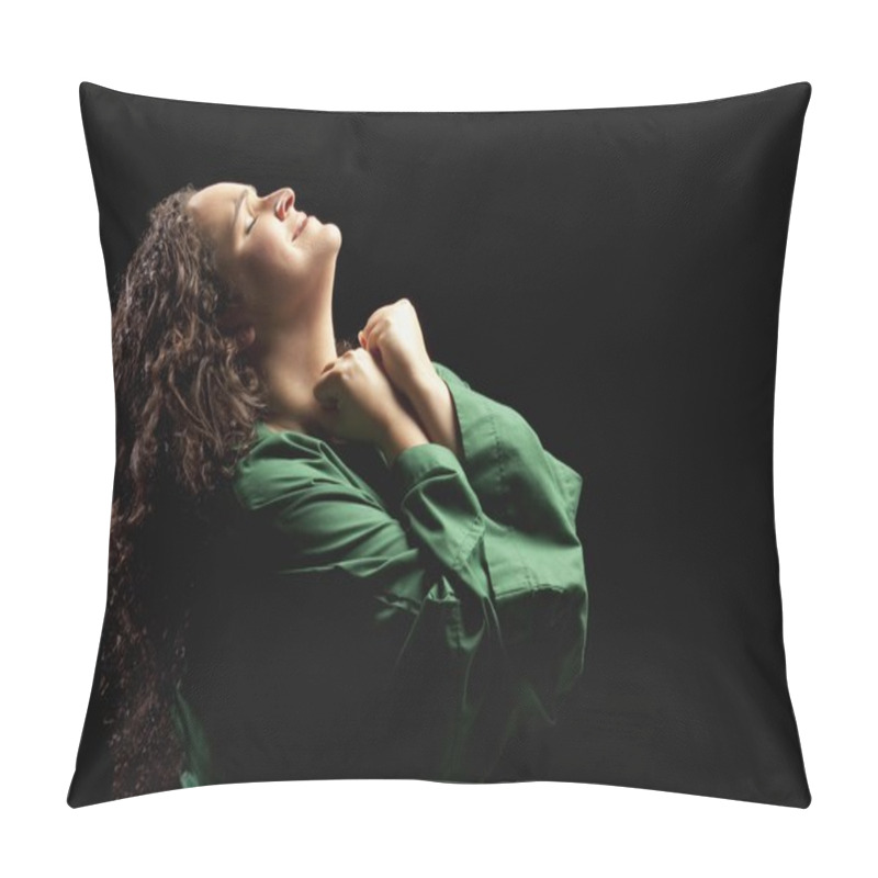 Personality  Woman Depicting Mary Of Bethany Pillow Covers