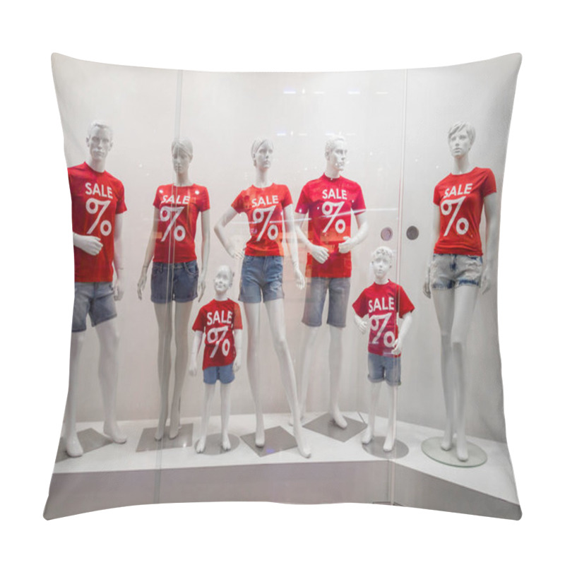 Personality  Mannequins In The Store Pillow Covers