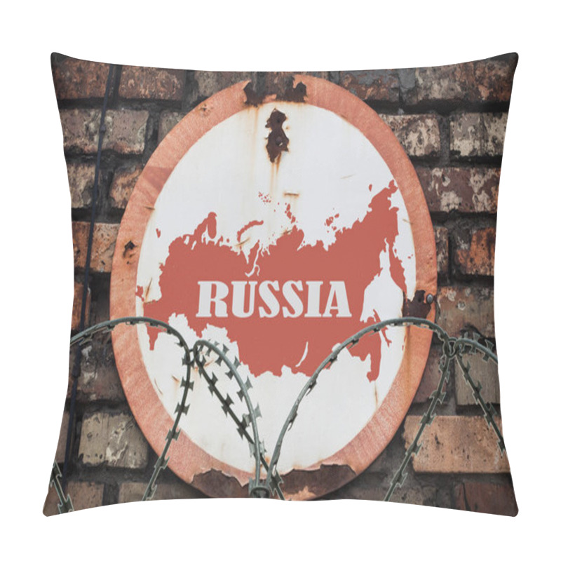 Personality  Rusty, Round Sign With The Inscription Russia, Fenced With Barbed Wire Pillow Covers