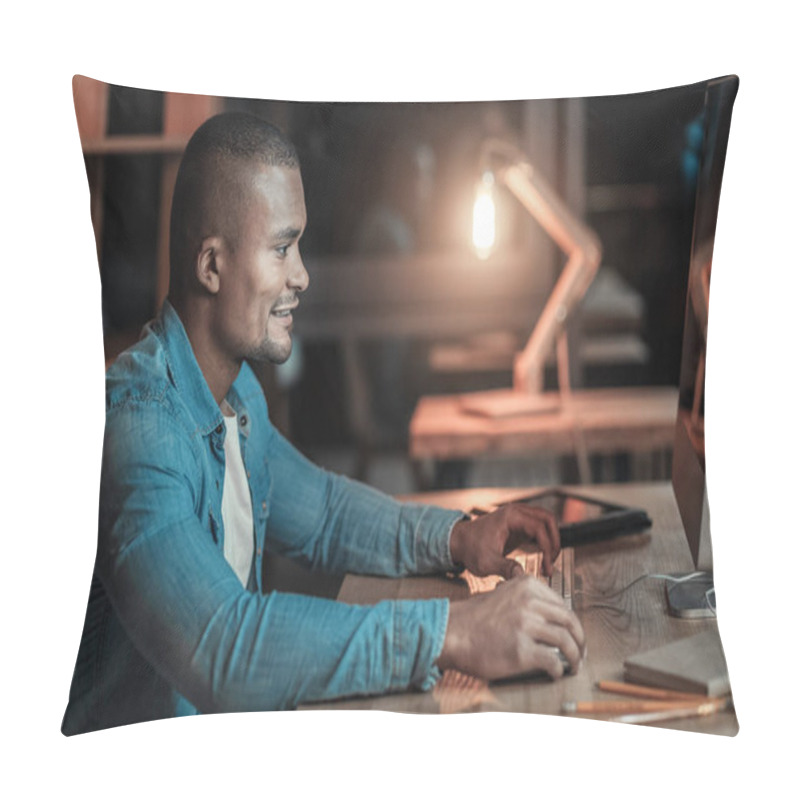 Personality  Attractive IT Guy Debugging Pillow Covers