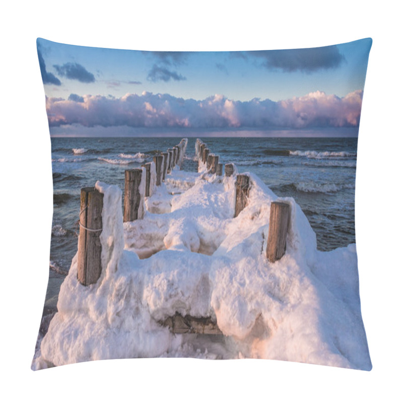 Personality  Groynes Pillow Covers