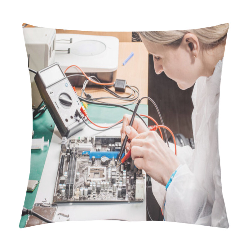 Personality  Woman Repairing Computer Hardware In Service Center  Pillow Covers