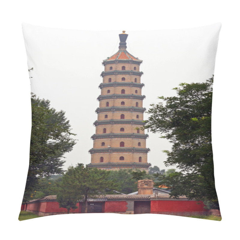 Personality  White Pagoda In The Summer Palace Complex In Chengde, North Of B Pillow Covers