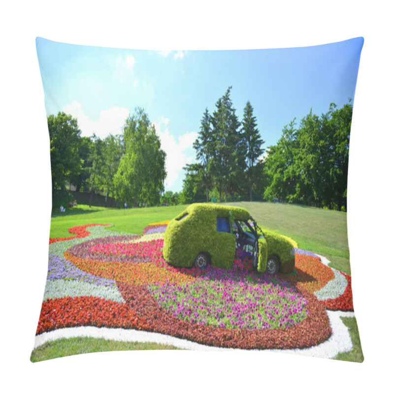 Personality  Cars Of Flowers In A Public Park Pillow Covers