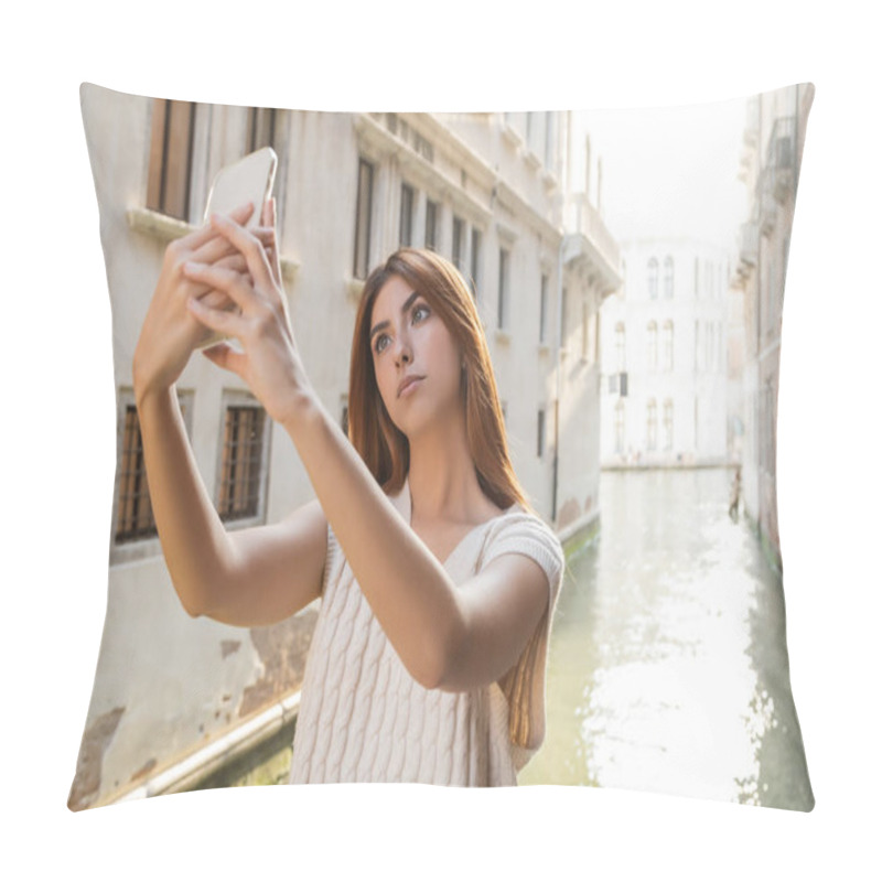 Personality  Stylish Redhead Woman Taking Selfie With Venetian Canal On Blurred Background Pillow Covers