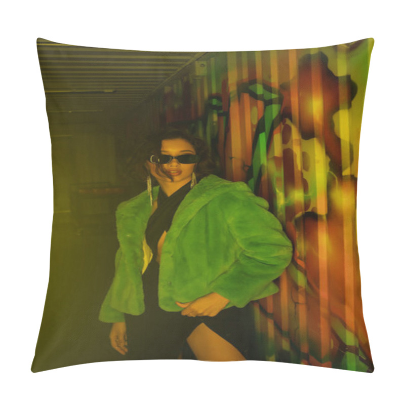 Personality  Beautiful Asian Woman In Sunglasses And Faux Fur Jacket Standing Near Graffiti In Night Club Pillow Covers