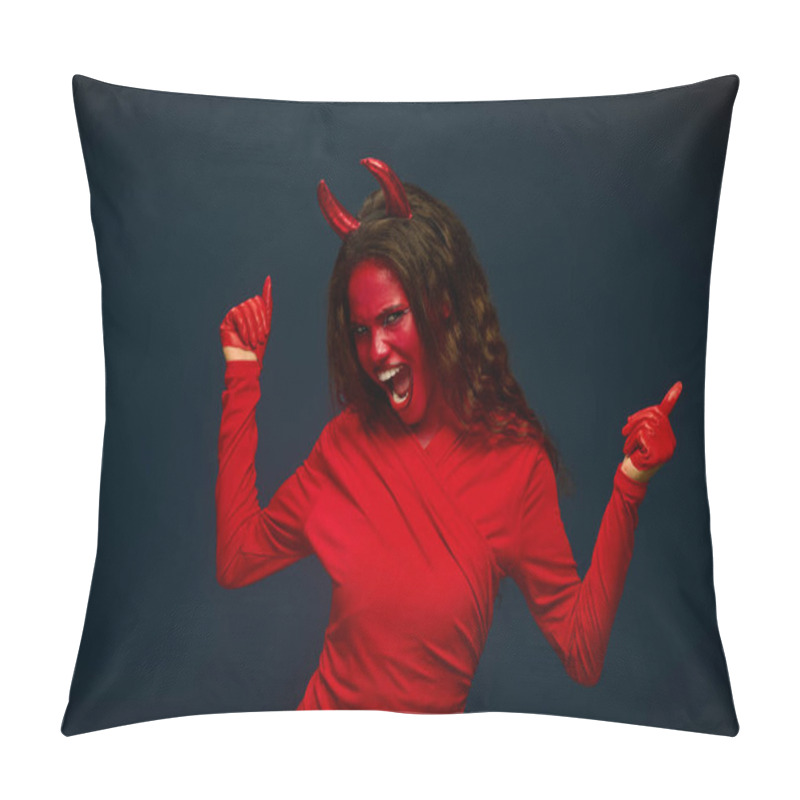 Personality  A Striking Woman Dressed In A Bold Red Devil Outfit Joyfully Poses, Exuding Halloween Spirit. Pillow Covers