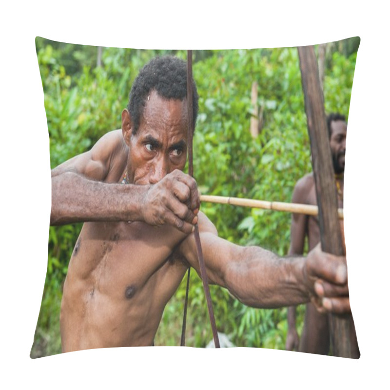 Personality  Korowai Kombai (Kolufo) Man Pillow Covers