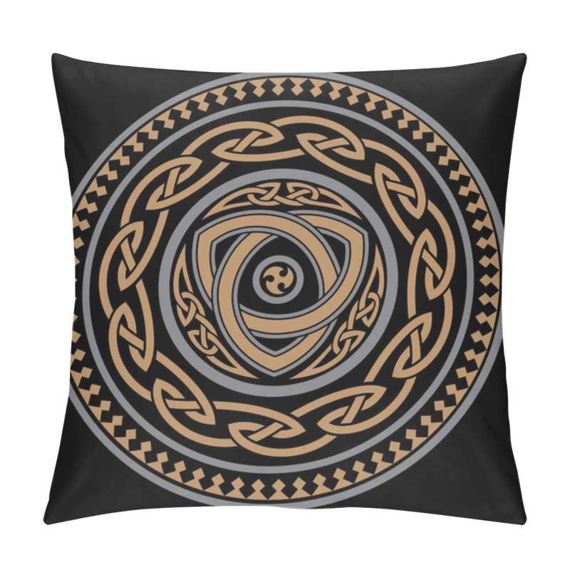 Personality  Round Celtic, Scandinavian Design, Celtic Pattern Pillow Covers