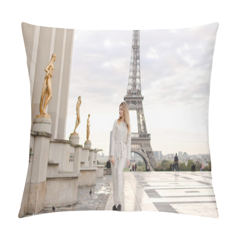 Personality  Woman Walking On Trocadero Square Near Gilded Statues And Eiffel Tower. Pillow Covers