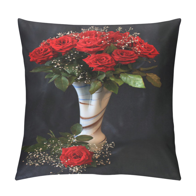 Personality  Bouquet Of Red Roses Pillow Covers