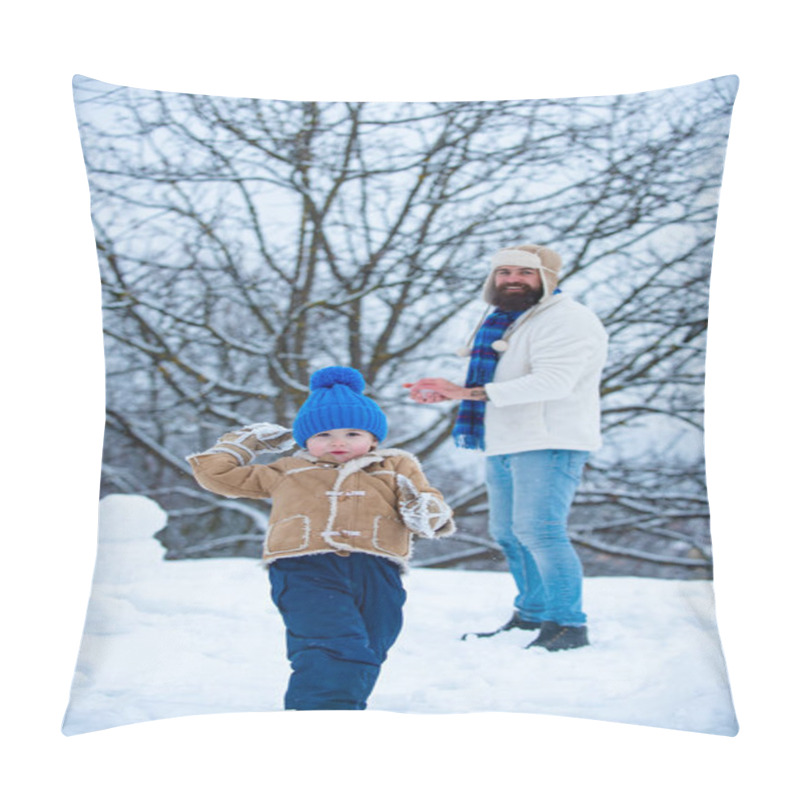 Personality  Thanksgiving Day And Christmas. Happy Smiling Family On Sunny Winter Day. Christmas Background. Father And Son In Snow. Pillow Covers