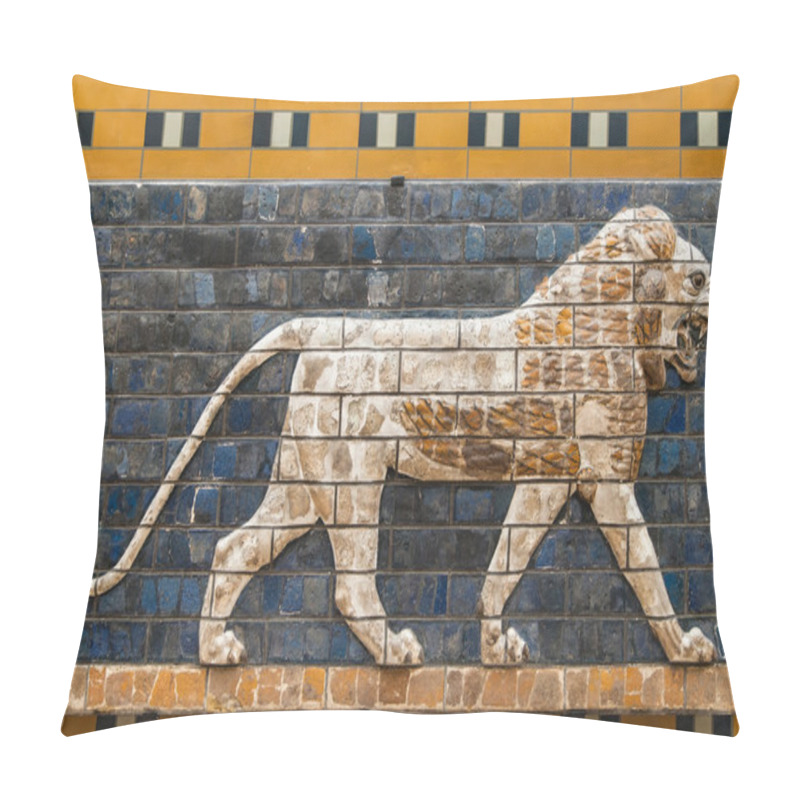 Personality  Mosaic Of A Lion On The Ishtar Gate Pillow Covers