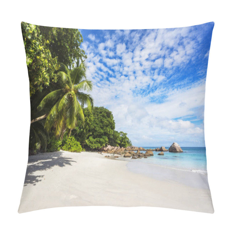 Personality  Paradise Beach.White Sand,turquoise Water,palm Trees At Tropical Pillow Covers