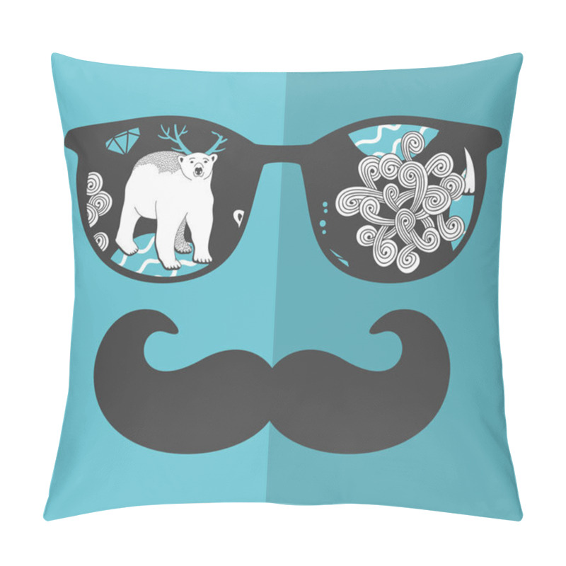 Personality   Retro Man In Glasses. Pillow Covers