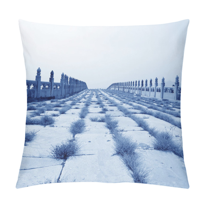 Personality  Stone Arch Bridge Pillow Covers