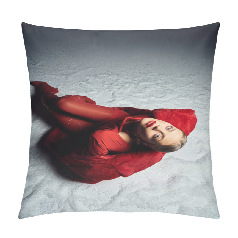 Personality  A Striking Young Woman Lounges Gracefully In A Stunning Red Outfit, Enveloped In Snowy Serenity. Pillow Covers