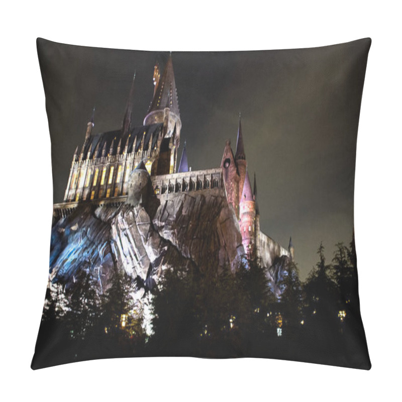 Personality  Osaka, Japan - Dec 02, 2017: View Of Hogwarts Castle At The Wizarding World Of Harry Potter In Universal Studios Japan. Pillow Covers