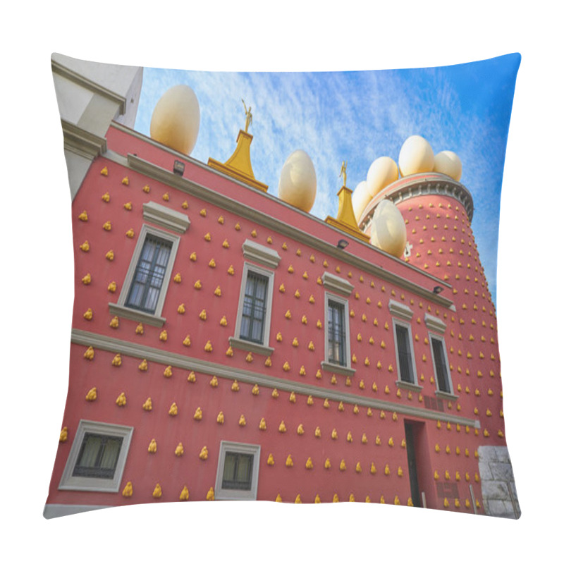 Personality  Salvador Dali Museum In Figueres Figueras Of Catalonia Spain Pillow Covers