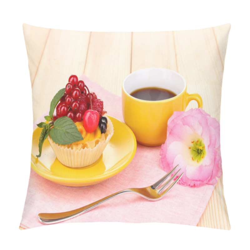 Personality  Dulcet Cake With Fruit And Berries On Wooden Table Pillow Covers